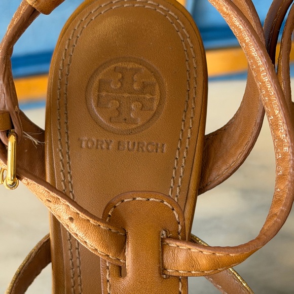 Tory Burch Size 8 Camel Tan and Gold Strappy Heels Metallic Leather Sandal Shoes - Picture 5 of 15